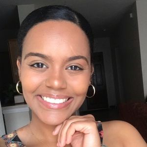 Meet your Posher, Solliana